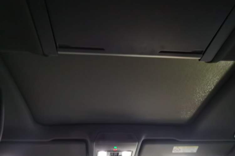Used Volkswagen Teramont 2025 Tiguan Pro 450TSI Four-Wheel Drive Summit Edition Headliner