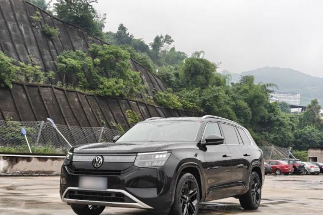 Used Volkswagen Teramont 2025 Tiguan Pro 450TSI 4Motion Explorer Edition