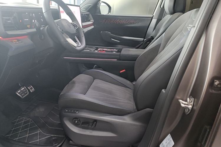 Used Volkswagen Teramont 2025 Tiguan Pro 450TSI Four-Wheel Drive Summit Edition Left Front Seat