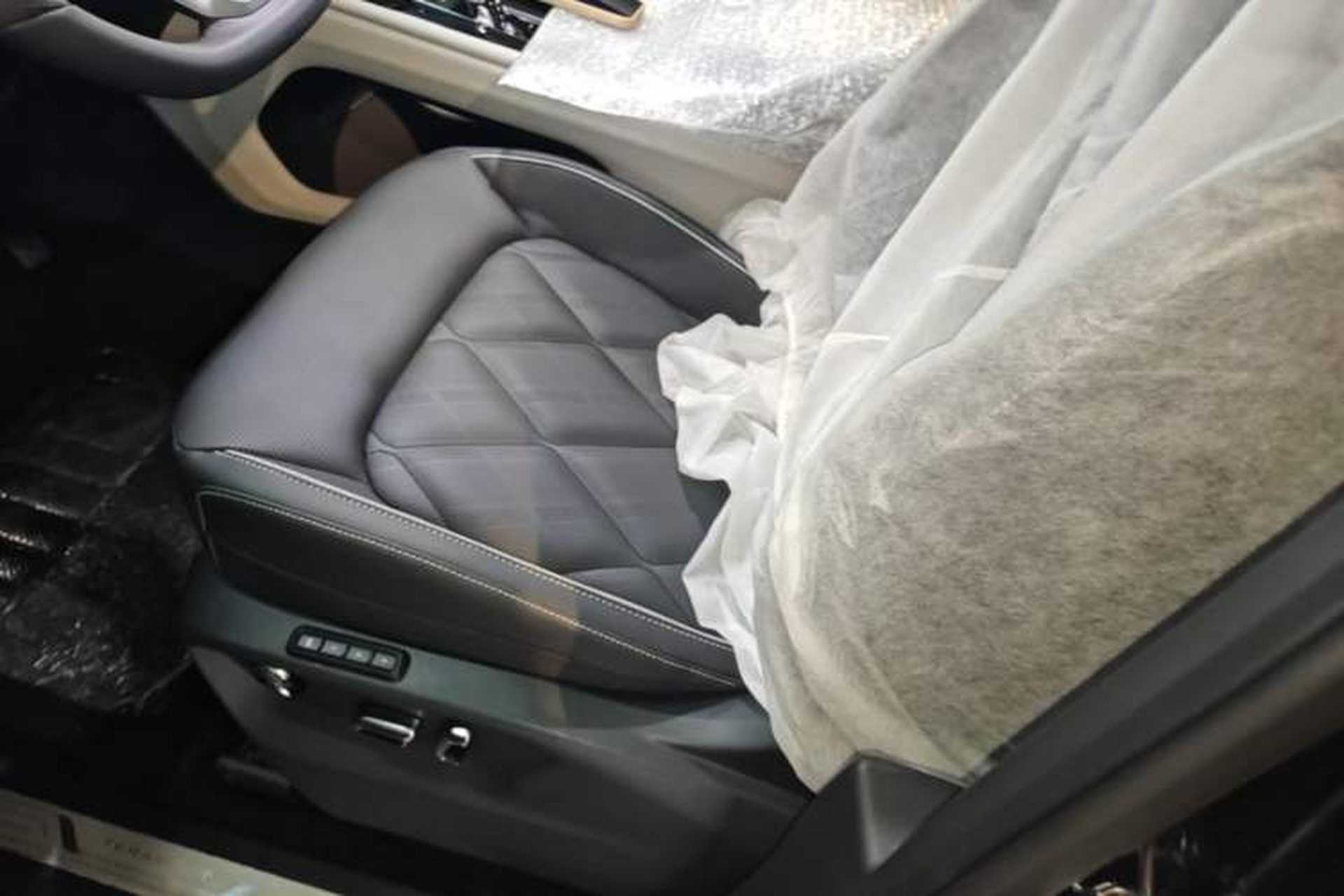 Used Volkswagen Teramont 2025 380TSI All-Wheel-Drive Excellence Edition Left Front Seat