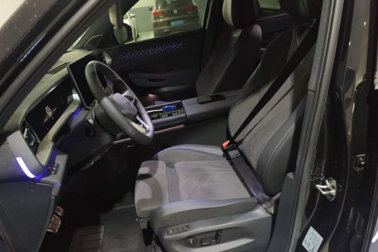 Used Volkswagen Teramont 2025 Tiguan Pro 450TSI Four-Wheel Drive Summit Edition Left Front Seat