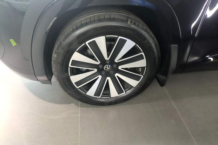 Used Volkswagen Teramont 2025 Tiguan Pro 450TSI 4Motion Crosswind Edition Left Front Wheel Hub