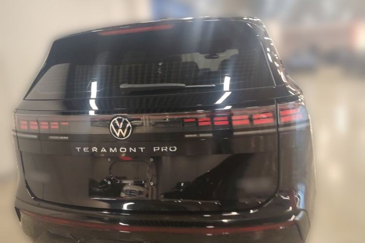 Used Volkswagen Teramont 2025 Tiguan Pro 450TSI 4Motion Crosswind Edition Rear