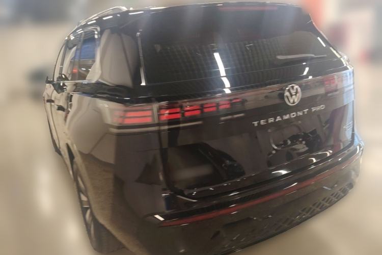 Used Volkswagen Teramont 2025 Tiguan Pro 450TSI 4Motion Crosswind Edition Rear Left 45 Deg