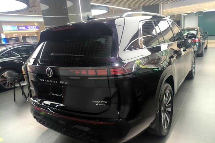 Used Volkswagen Teramont 2025 Tiguan Pro 450TSI 4Motion Crosswind Edition Rear Right 45 Deg