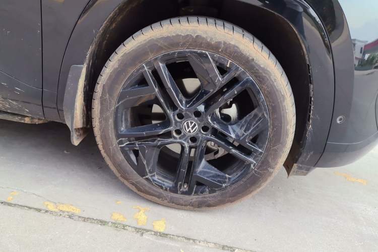 Used Volkswagen Teramont 2025 Tiguan Pro 450TSI Four-Wheel Drive Summit Edition Right Front Wheel Hub