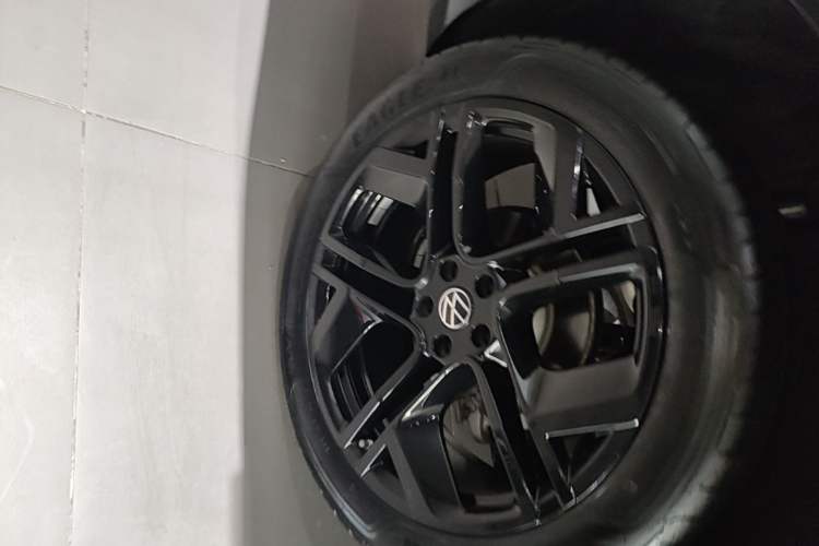 Used Volkswagen Teramont 2025 Tiguan Pro 450TSI Four-Wheel Drive Summit Edition Right Rear Wheel Hub