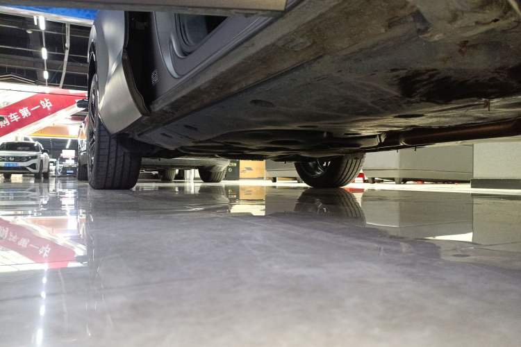 Used Volkswagen Teramont 2025 Tiguan Pro 450TSI Four-Wheel Drive Summit Edition Right Side Sill