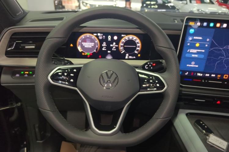Used Volkswagen Teramont 2025 Tiguan Pro 450TSI 4Motion Crosswind Edition Steering Wheel