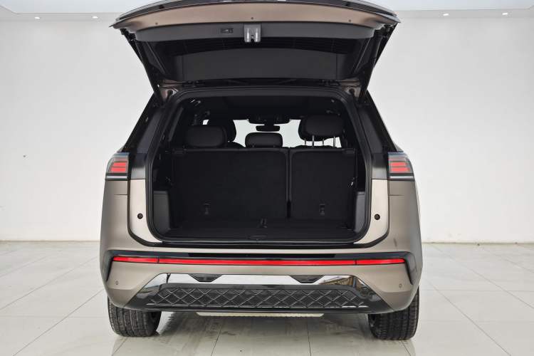 Used Volkswagen Teramont 2025 Tiguan Pro 450TSI Four-Wheel Drive Summit Edition Trunk