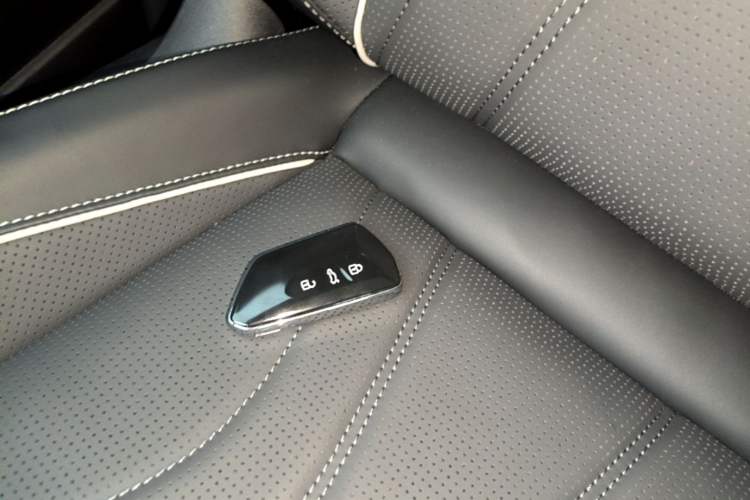 Used Volkswagen Teramont 2025 Tiguan Pro 450TSI 4Motion Crosswind Edition Vehicle Key