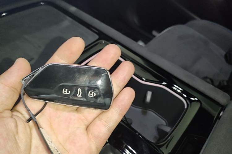 Used Volkswagen Teramont 2025 Tiguan Pro 450TSI Four-Wheel Drive Summit Edition Vehicle Key