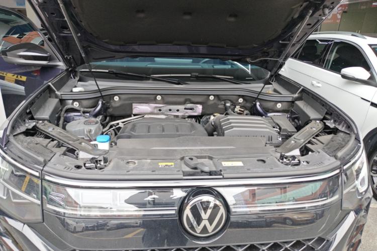 Used Volkswagen Teramont 2025 Tiguan Pro 450TSI Four-Wheel Drive Summit Edition Engine Bay