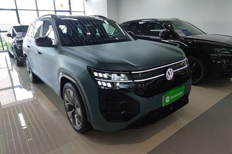 Used Volkswagen Teramont 2025 Tiguan Pro 450TSI 4Motion Crosswind Edition Front Right 45 Deg