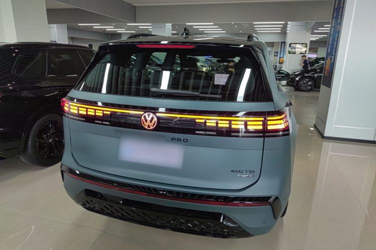 Used Volkswagen Teramont 2025 Tiguan Pro 450TSI 4Motion Crosswind Edition Rear