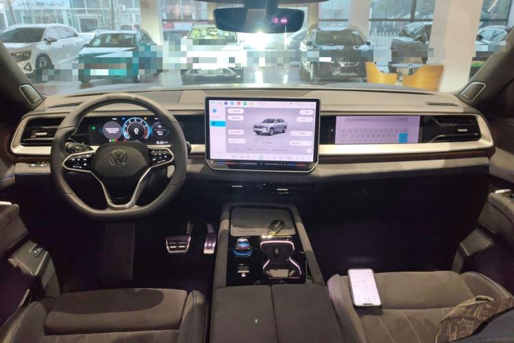Used Volkswagen Teramont 2025 Tiguan Pro 450TSI Four-Wheel Drive Summit Edition Center Console