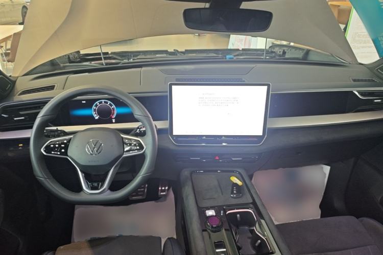 Used Volkswagen Teramont 2025 Tiguan Pro 450TSI Four-Wheel Drive Summit Edition Center Console