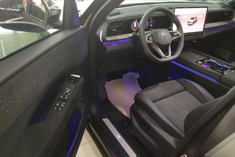 Used Volkswagen Teramont 2025 Tiguan Pro 450TSI Four-Wheel Drive Summit Edition Driver Seat