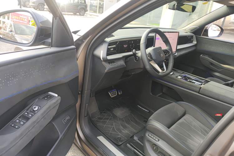 Used Volkswagen Teramont 2025 Tiguan Pro 450TSI Four-Wheel Drive Summit Edition Driver Seat