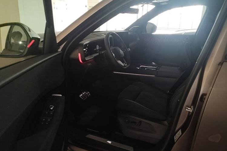 Used Volkswagen Teramont 2025 Tiguan Pro 450TSI Four-Wheel Drive Summit Edition Driver Seat