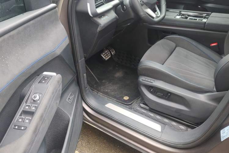 Used Volkswagen Teramont 2025 Tiguan Pro 450TSI Four-Wheel Drive Summit Edition Driver Seat