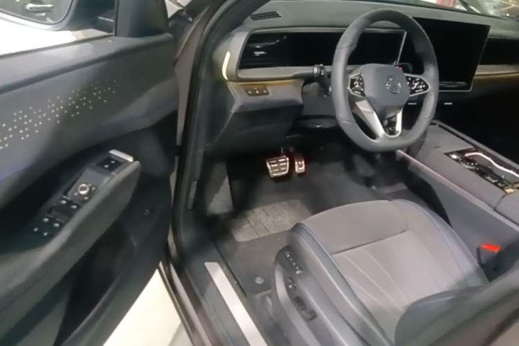 Used Volkswagen Teramont 2025 Tiguan Pro 450TSI Four-Wheel Drive Summit Edition Driver Seat