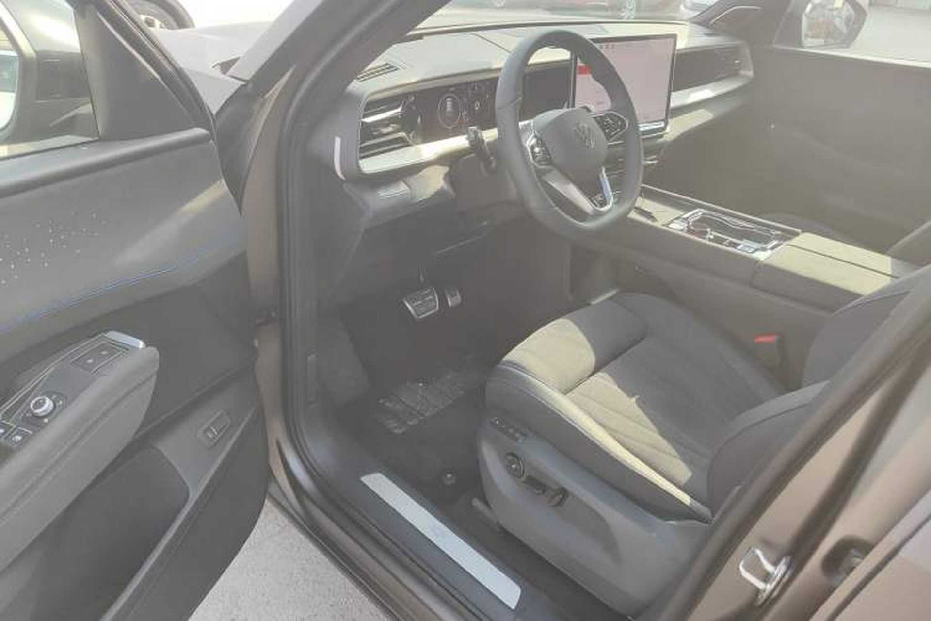 Used Volkswagen Teramont 2025 Tiguan Pro 450TSI Four-Wheel Drive Summit Edition Driver Seat