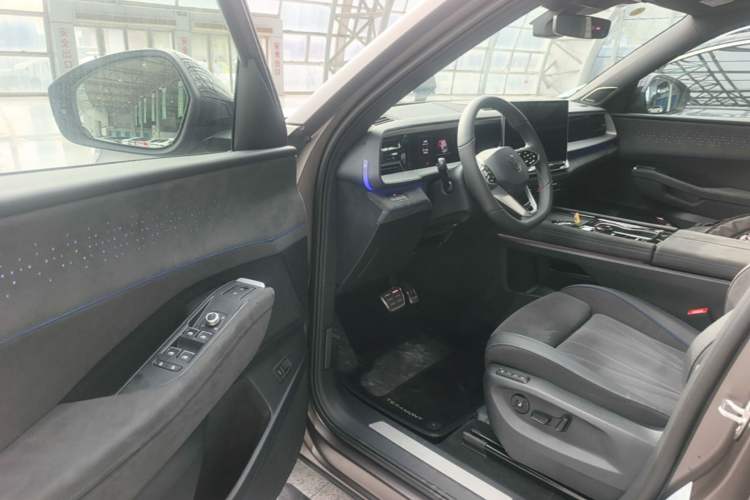 Used Volkswagen Teramont 2025 Tiguan Pro 450TSI Four-Wheel Drive Summit Edition Driver Seat