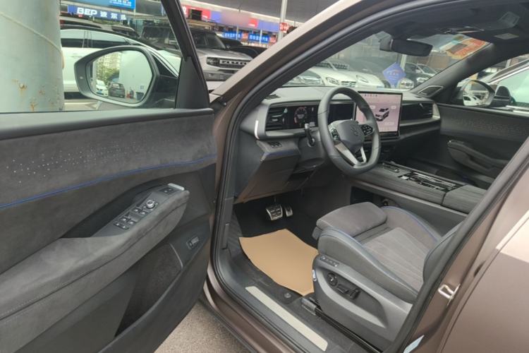 Used Volkswagen Teramont 2025 Tiguan Pro 450TSI Four-Wheel Drive Summit Edition Driver Seat
