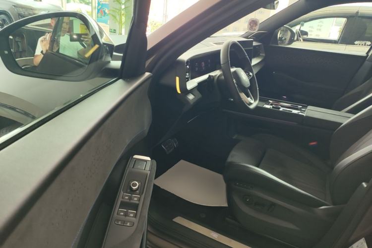 Used Volkswagen Teramont 2025 Tiguan Pro 450TSI Four-Wheel Drive Summit Edition Driver Seat