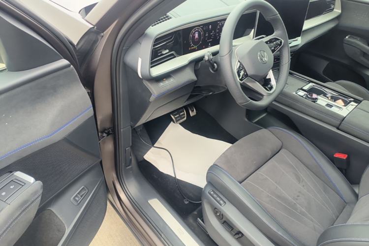Used Volkswagen Teramont 2025 Tiguan Pro 450TSI Four-Wheel Drive Summit Edition Driver Seat