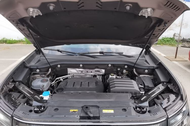 Used Volkswagen Teramont 2025 Tiguan Pro 450TSI Four-Wheel Drive Summit Edition Engine Bay