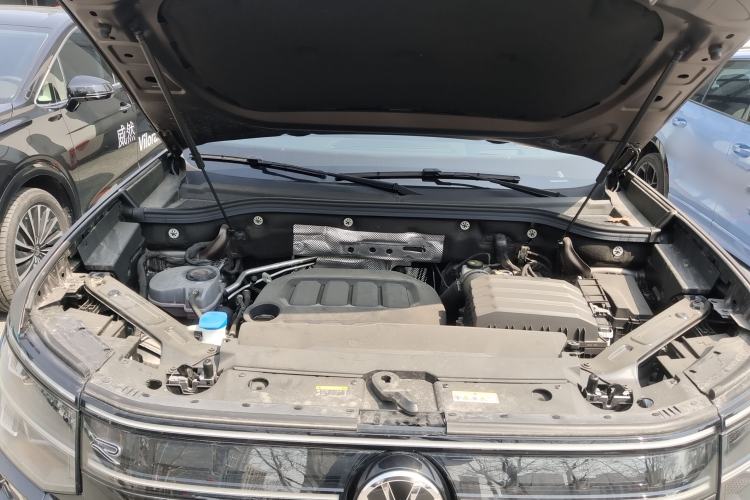 Used Volkswagen Teramont 2025 Tiguan Pro 450TSI Four-Wheel Drive Summit Edition Engine Bay