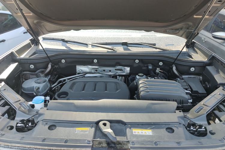 Used Volkswagen Teramont 2025 Tiguan Pro 450TSI Four-Wheel Drive Summit Edition Engine Bay
