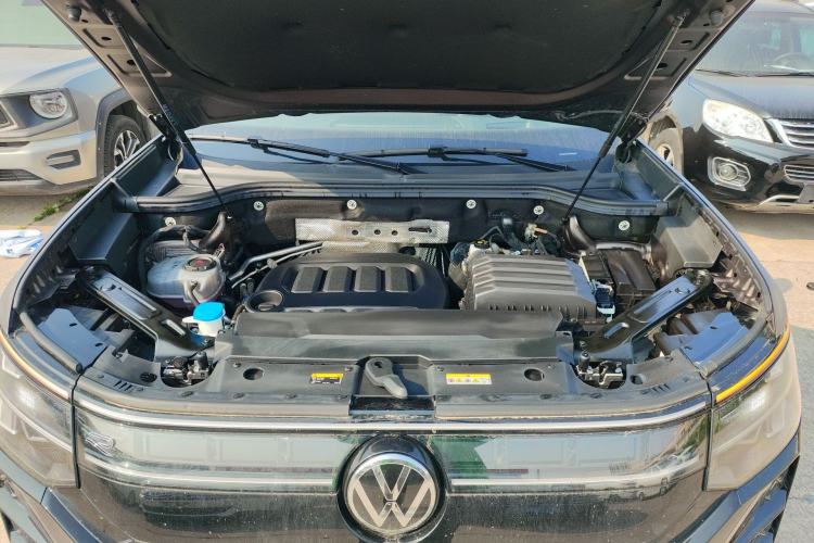 Used Volkswagen Teramont 2025 Tiguan Pro 450TSI Four-Wheel Drive Summit Edition Engine Bay