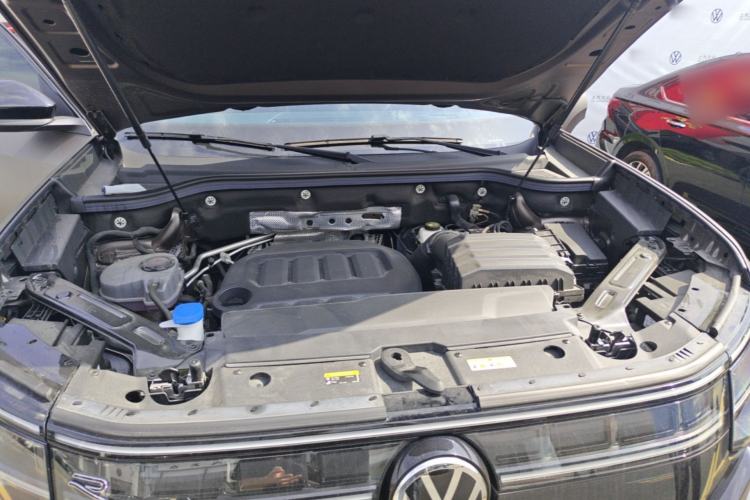 Used Volkswagen Teramont 2025 Tiguan Pro 450TSI Four-Wheel Drive Summit Edition Engine Bay