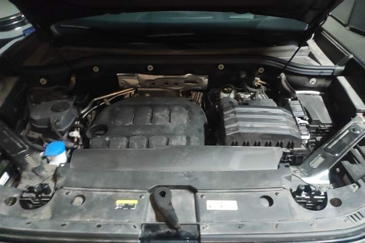 Used Volkswagen Teramont 2025 Tiguan Pro 450TSI Four-Wheel Drive Summit Edition Engine Bay