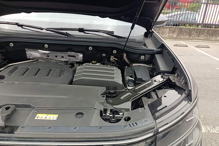 Used Volkswagen Teramont 2025 Tiguan Pro 450TSI Four-Wheel Drive Summit Edition Engine Bay Left
