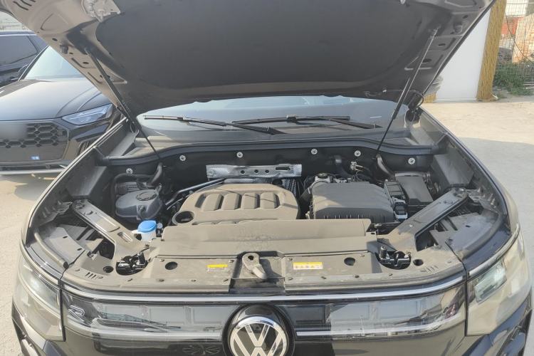 Used Volkswagen Teramont 2025 Tiguan Pro 450TSI Four-Wheel Drive Summit Edition Engine Bay