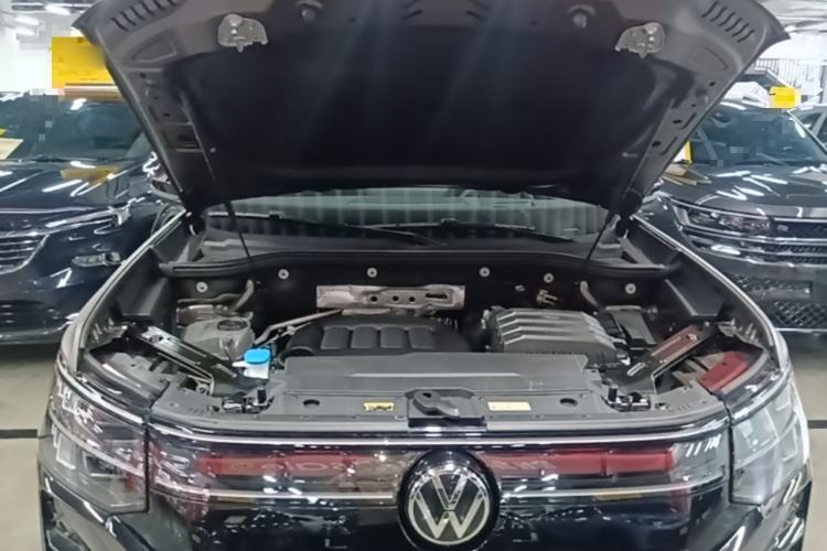 Used Volkswagen Teramont 2025 Tiguan Pro 450TSI Four-Wheel Drive Summit Edition Engine Bay