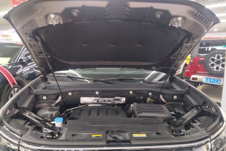 Used Volkswagen Teramont 2025 Tiguan Pro 450TSI Four-Wheel Drive Summit Edition Engine Bay