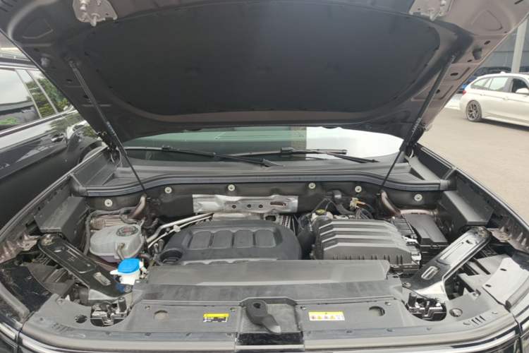 Used Volkswagen Teramont 2025 Tiguan Pro 450TSI Four-Wheel Drive Summit Edition Engine Bay