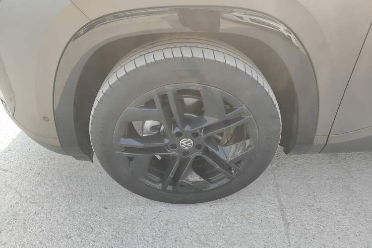 Used Volkswagen Teramont 2025 Tiguan Pro 450TSI Four-Wheel Drive Summit Edition Exterior 4