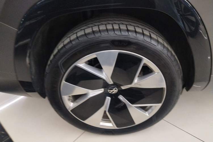 Used Volkswagen Teramont 2025 Tiguan Pro 450TSI Four-Wheel Drive Summit Edition Exterior 5