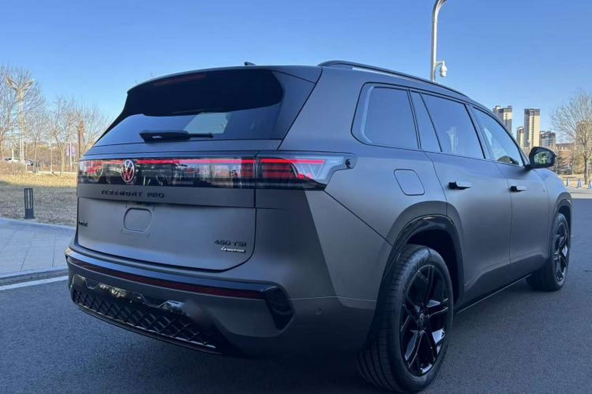 Used Volkswagen Teramont 2025 Tiguan Pro 450TSI Four-Wheel Drive Summit Edition Exterior 6