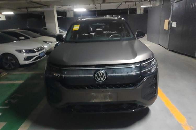Used Volkswagen Teramont 2025 Tiguan Pro 450TSI Four-Wheel Drive Summit Edition Front