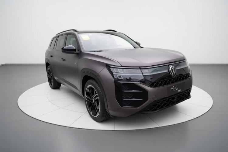 Used Volkswagen Teramont 2025 Tiguan Pro 450TSI Four-Wheel Drive Summit Edition Front Right 45 Deg