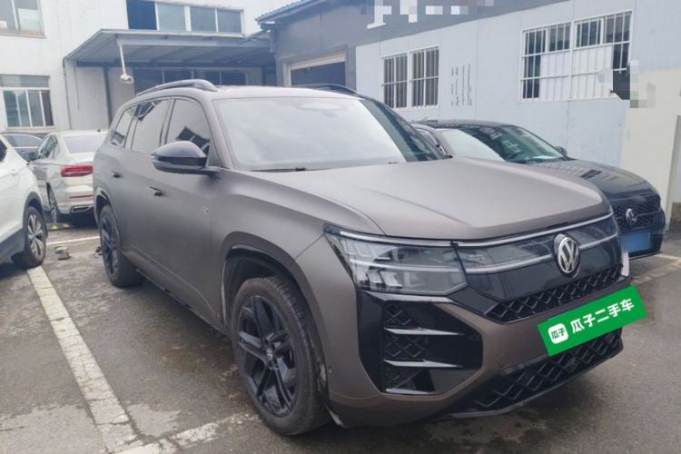 Used Volkswagen Teramont 2025 Tiguan Pro 450TSI Four-Wheel Drive Summit Edition Front Right 45 Deg