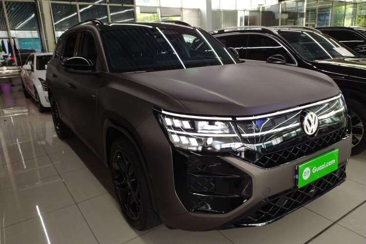 Used Volkswagen Teramont 2025 Tiguan Pro 450TSI Four-Wheel Drive Summit Edition Front Right 45 Deg