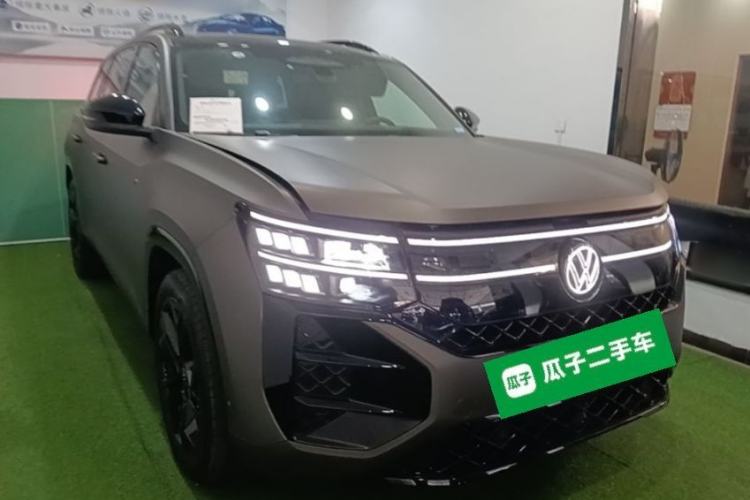 Used Volkswagen Teramont 2025 Tiguan Pro 450TSI Four-Wheel Drive Summit Edition Front Right 45 Deg